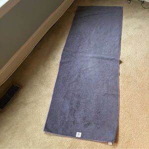 GAIAM Hot Yoga Towel